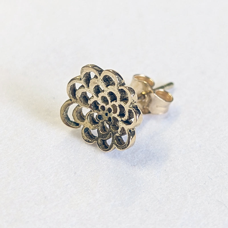 ピアス