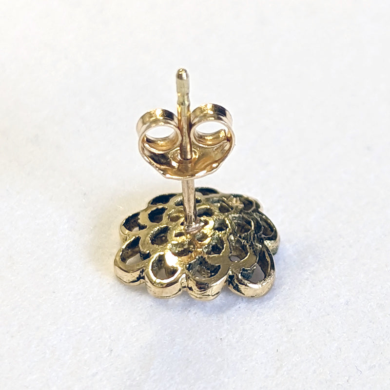 ピアス